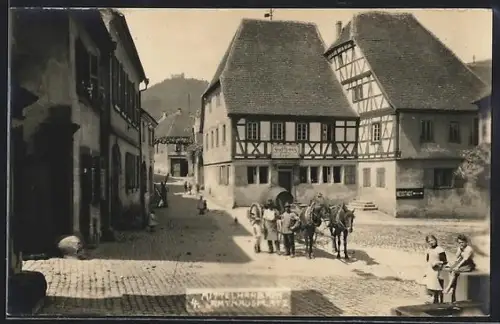 AK Neustadt a. d. H., Mittelhambach, Rathausplatz