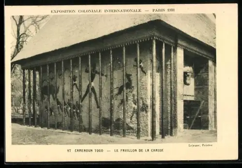 AK Paris, Exposition coloniale internationale 1931, Cameroun Togo, Le Pavillon de la Chasse (Lejeune, Peintre)