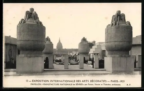 AK Paris, Exposition des Arts décoratifs 1925, Pavillon Manufacture Nationale de Sèvers