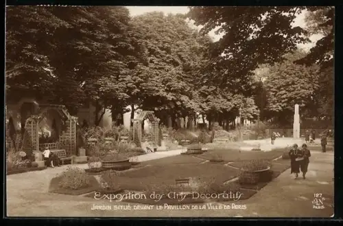 AK Paris, Exposition des Arts décoratifs 1925, Jardin Situé devant le Pavillon de la Ville de Paris