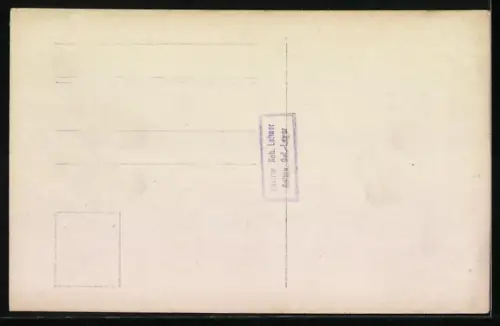 Foto-AK Soltau, Kriegsgefangenenlager, Ansicht des Lagers mit Baracken und Turm der Lagerkirche