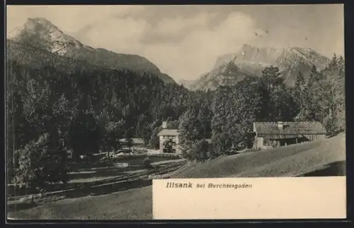 AK Ramsau bei Berchtesgaden, Illsank, Ortsansicht mit Bergen und Bauernhäusern