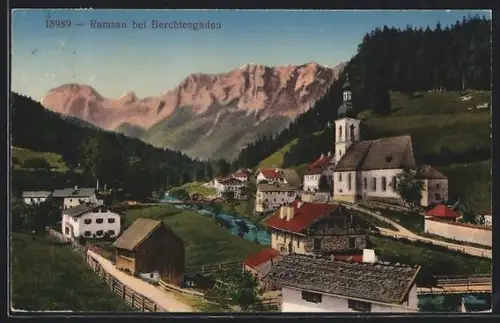 AK Ramsau bei Berchtesgaden, Kirche und Dorfansicht mit Gebirge