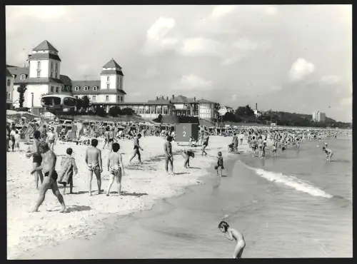 12 Fotografien Ansicht Rügen, PGH Film und Bild Berlin, Strand mit Hotel, Fähre Rügen am Anleger, Glowe Konsum Gastst.