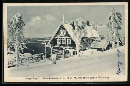AK Heufuderbaude /Isergebirge, Winteransicht mit Blick gegen Flinsberg