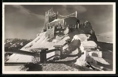 AK Münchnerhaus /Zugspitze, Winteransicht im Sonnenschein