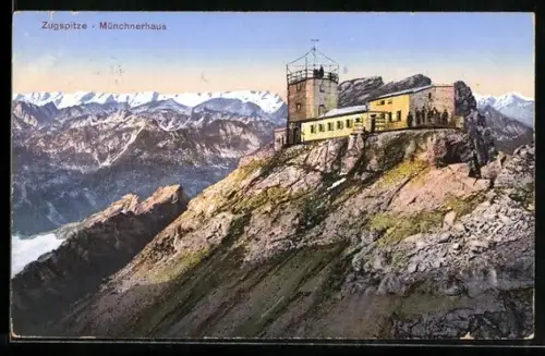 AK Münchnerhaus /Zugspitze, Berghütte im Sonnenschein