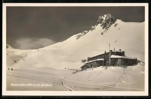 AK Parsennhütte, Panorama mit Grünhorn im Schnee