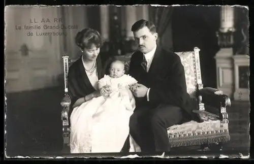 AK La famille Grand-Ducale de Luxembourg