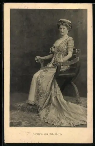 AK Herzogin von Hohenberg in langer Robe