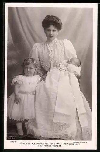 AK Adel von England, Princess Alexander of Teck with Princess May and Prince Rupert