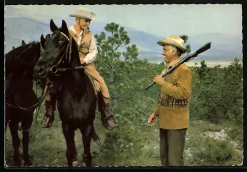 AK Filmszene aus Karl Mays Unter Geiern, Stewart Granger und Elke Sommer