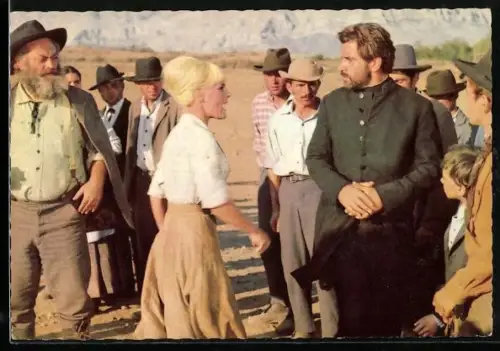 AK Filmszene aus Karl Mays Unter Geiern