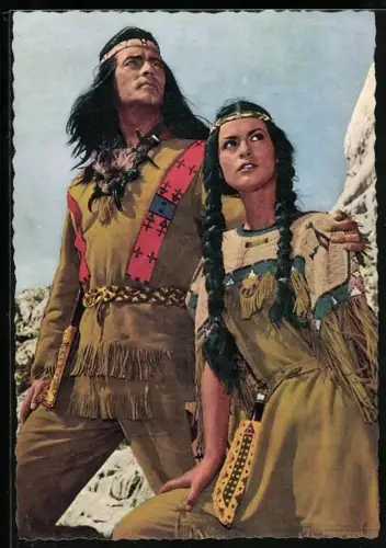 AK Schauspieler Pierre Brice und Marie Versini, Winnetou und seine Schwester Nscho-Tschi in Winnetou I