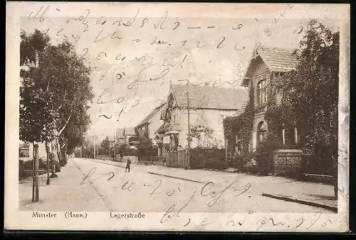 AK Munster /Hann., Lagerstrasse, Strassenansicht mit Wohnhäusern