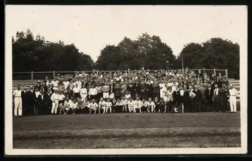 Foto-AK Dresden, Arbeitersportfest, Gruppenbild