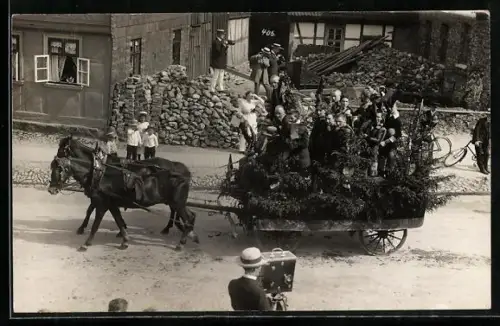 Foto-AK Bad Lauterberg /Osterode, Badejubiläum 1914, Festzug, Geschmückter Wagen