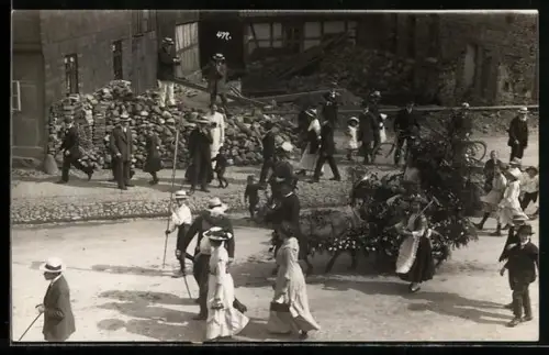 Foto-AK Bad Lauterberg /Osterode, Badejubiläum 1914, Festzug, Wagen mit Esel