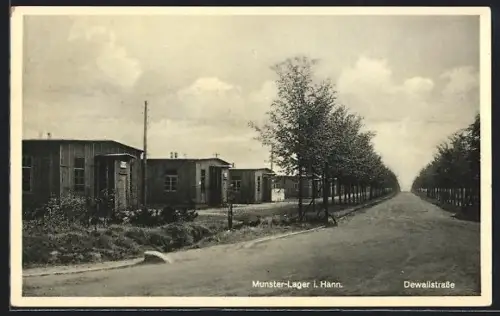 AK Munster-Lager i. Hann., Dewallstrasse, Barackenansicht