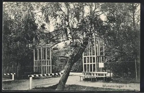 AK Munsterlager i. H., Eingangstor
