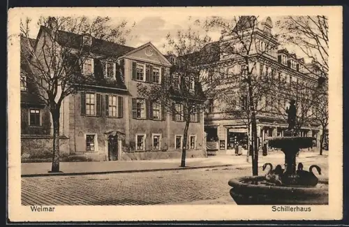 AK Weimar, Schillerhaus, Brunnen