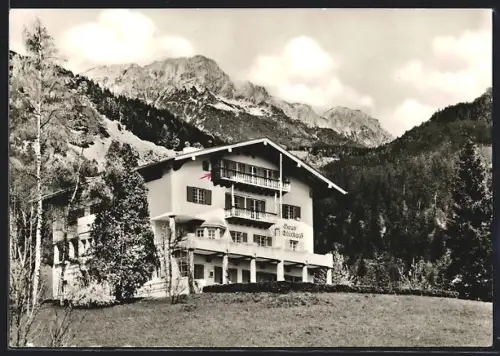 AK Berchtesgaden, Kurz-Schule mit Untersberg