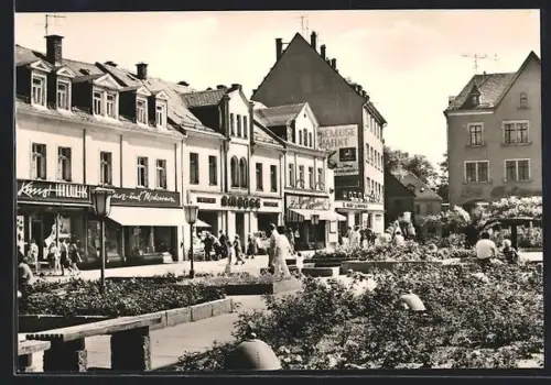 AK Aue / Sa., Ortspartie mit Geschäften