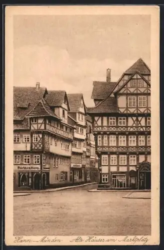 AK Hann.-Münden, Alte Häuser am Marktplatz