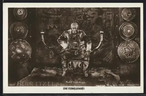 AK Die Nibelungen, 1. Teil, Rudolf Klein-Rogge als Herr Etzel, Filmszene