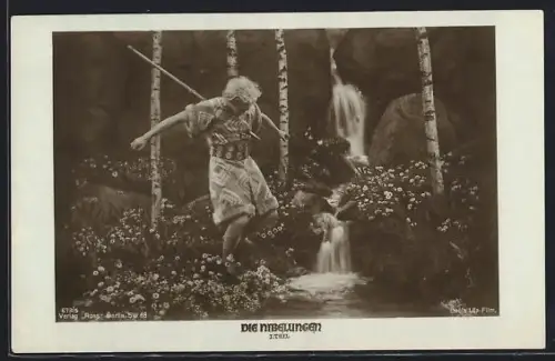 AK Die Nibelungen, Mann mit Speer in der Brust