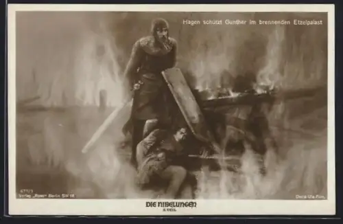 AK Film Die Nibelungen, Hagen schützt Gunther im brennenden Etzelpalast