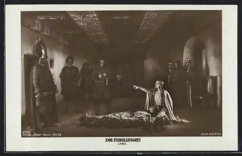 AK Ufa-Film Die Nibelungen 1.Teil, Siegfrieds Tod, Kriemhild beschuldigt Hagen des Mordes