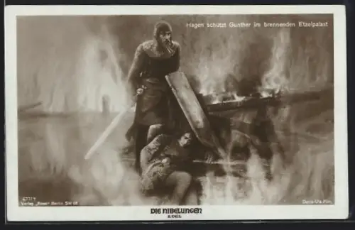 AK Film Die Nibelungen, Hagen schützt Gunther im brennenden Etzelpalast