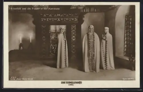 AK Die Nibelungen, I. Teil, Kriemhild mit den Frauen in der Kemenate