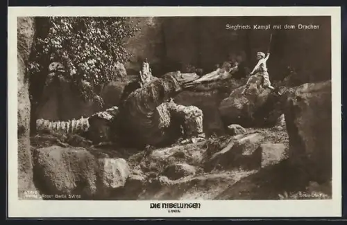 AK Die Nibelungen, Siegfried holt beim Kampf mit dem Drachen zum Schlag aus