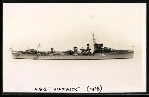 AK Modell des britischen Zerstörer Warwick mit Kennung D25