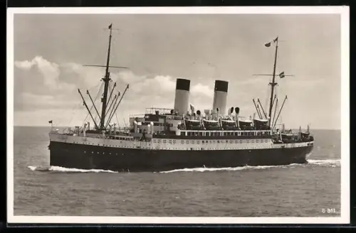 AK Passagierschiff M.S. Monte Sarmiento auf hoher See