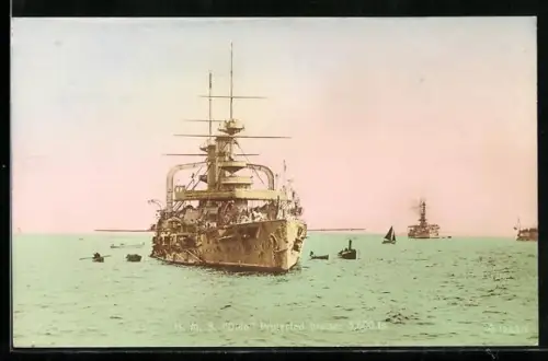 AK Geschützter Kreuzer H.M.S. Dido in Bugansicht, Kriegsschiff