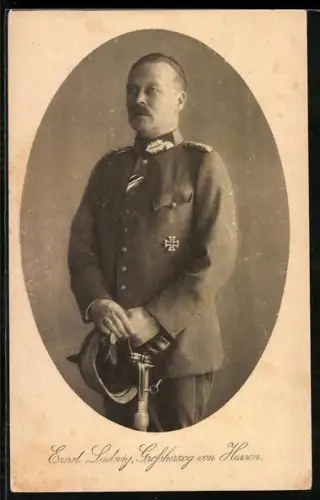 AK Grossherzog Ernst Ludwig von Hessen-Darmstadt in Uniform mit Eisernem Kreuz