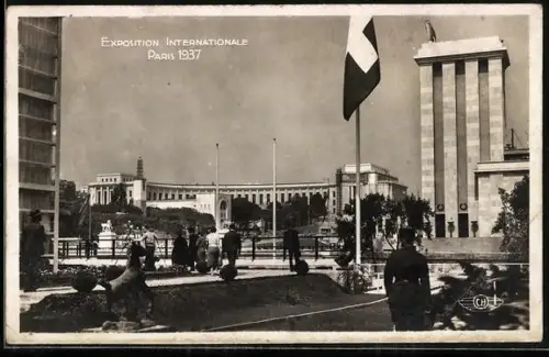 AK Paris, Exposition internationale 1937, Vue Générale prise du Pavillon de la Suisse