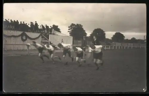 Foto-AK Sportler vom Leichtathletik-Verein BTK beim Sprint