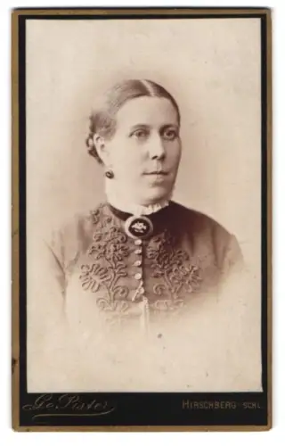 Fotografie G. Pister, Hirschberg, Promenade 31, Porträt einer Dame