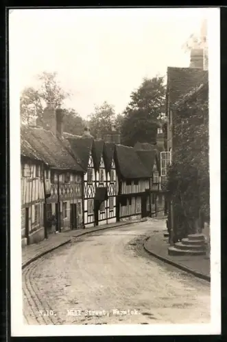 AK Warwick, Mill Street