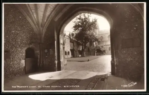 AK Winchester, St. Cross Hospital, The Porter`s Lodge