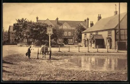 AK Ludghershall, Post office and Crown