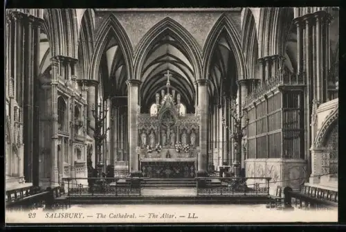 AK Salisbury, The cathedral`s altar