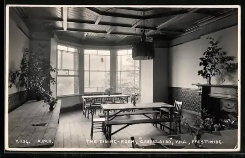 AK Ffestiniog, The Dining Room, Caerblaidd, Y. H. A.