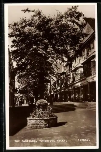 AK Tunbridge Wells, The Pantiles