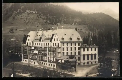AK Davos, Basler Sanatorium aus der Vogelschau mit Umgebung