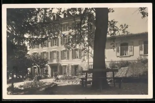 AK Morschach, Gartenpartie des Hotels Degenbalm